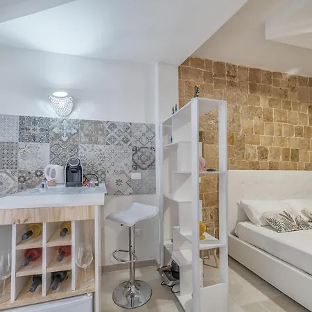 Dimora Dante B&B 세글리에 메사피카