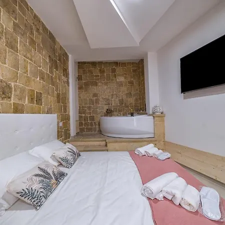 Dimora Dante 4* سيغلي ميسابيكا